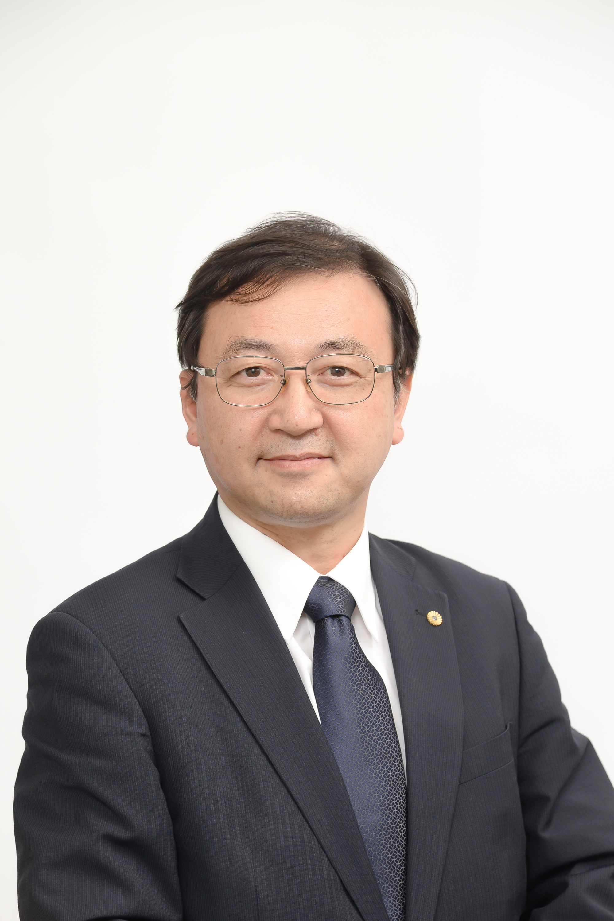 布施　経夫